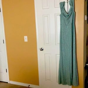 Long elegant after 5 dress